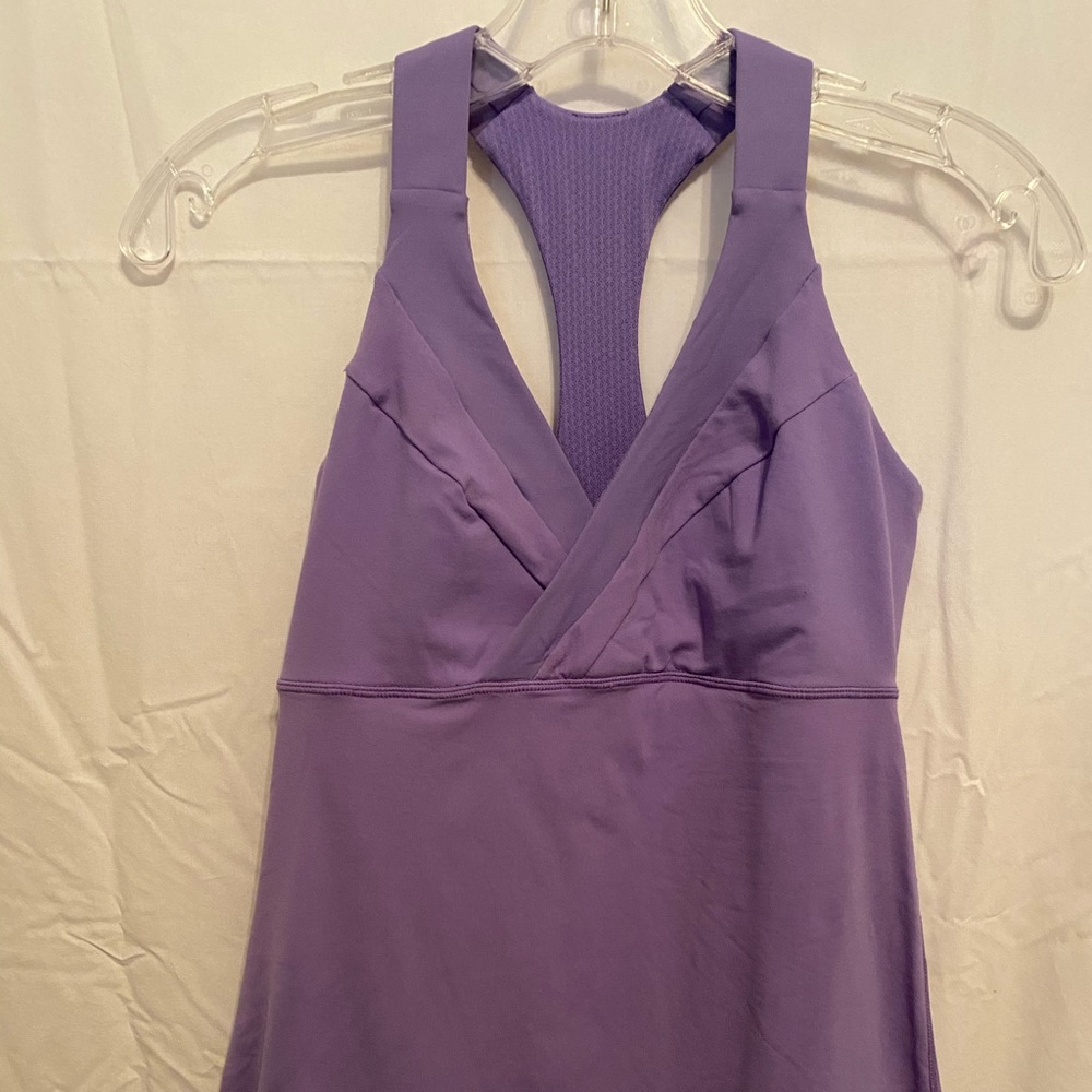Lululemon Deep V tank